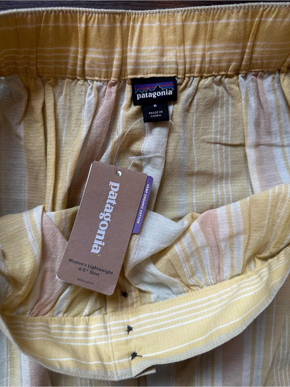 Patagonia Women’s Lightweight A/C skirt - Picture 3 of 3